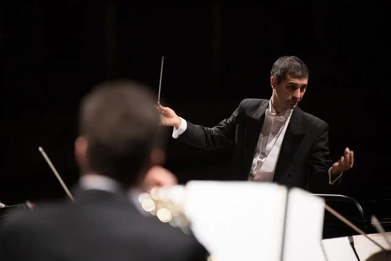 Orquesta de Cámara, Violines y Coro